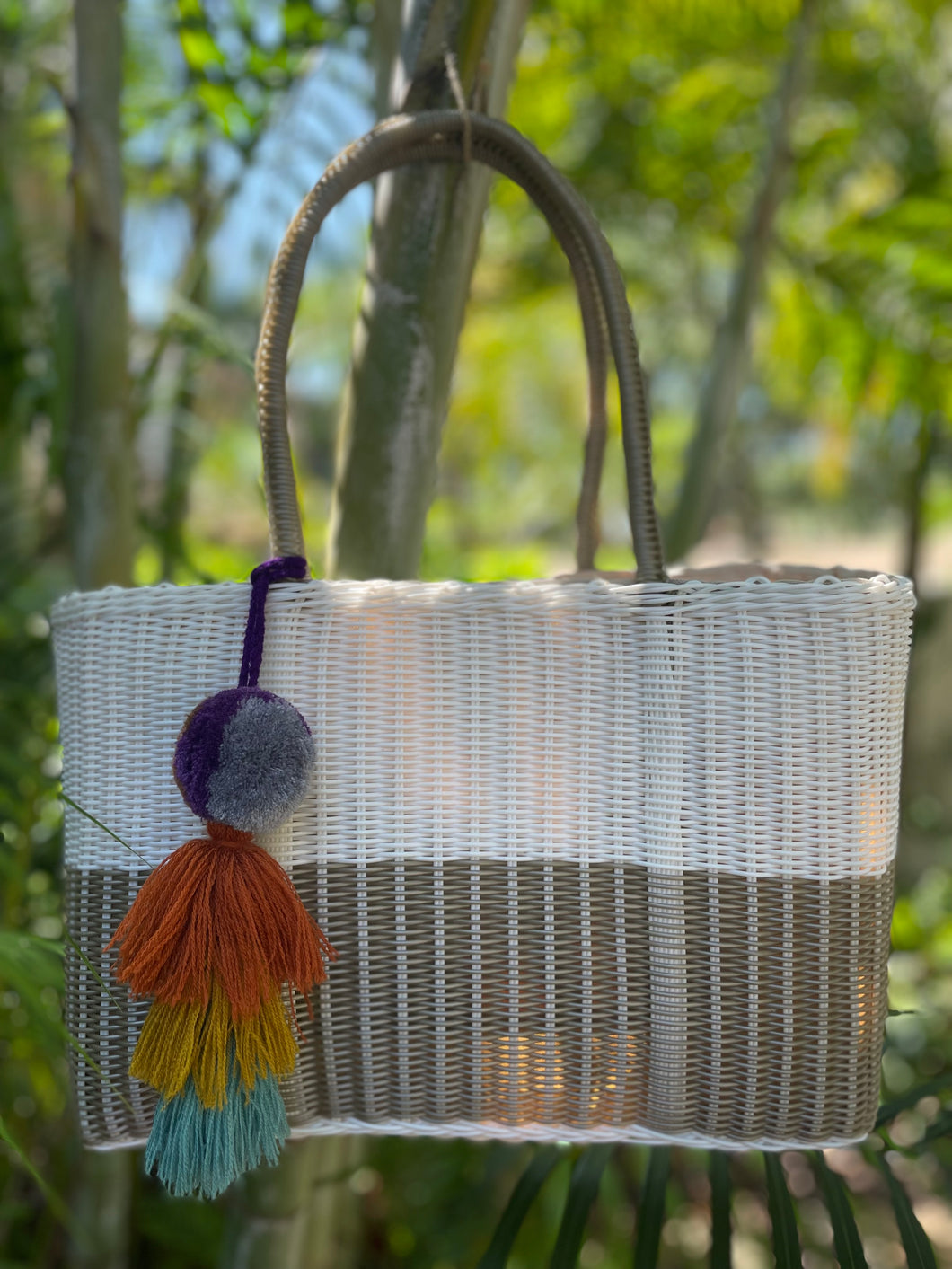 NEW Fully lined Everyday White Champagne Tote Bag